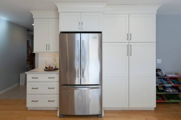 colonie guilderland kitchen remodel cabinet doors and crown moulding 600x400